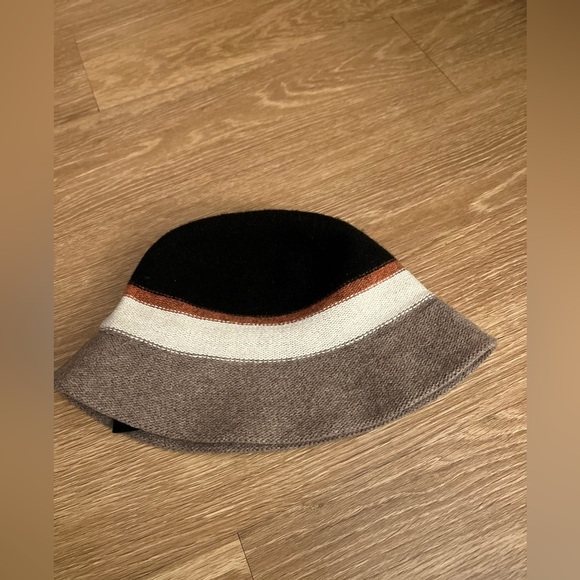 Stylish Multicolor Wool Bucket Hat - Picture 2 of 7